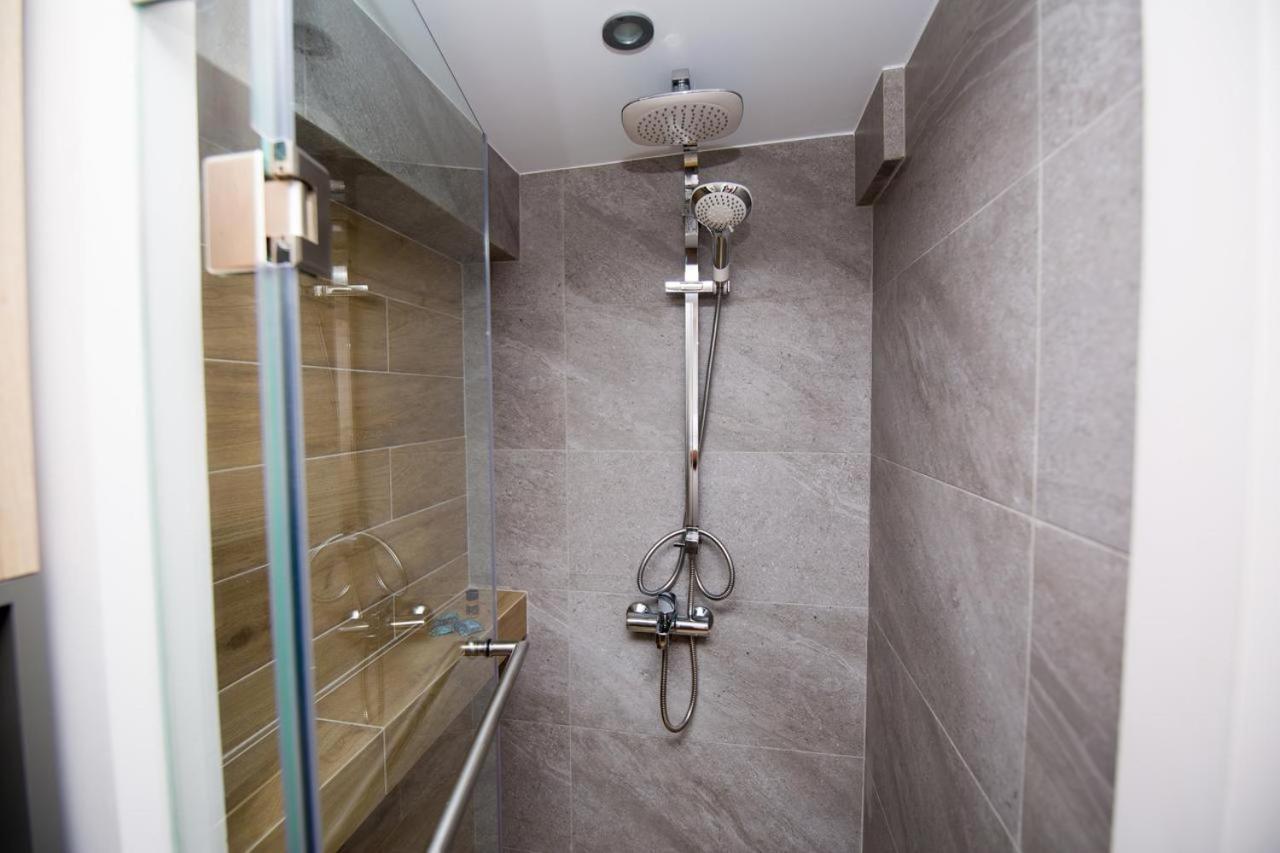 Helen Luxury Loft Design Meisonette-Apartment Атина Екстериор снимка