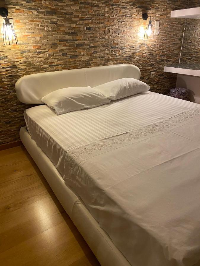 Helen Luxury Loft Design Meisonette-Apartment Атина Екстериор снимка